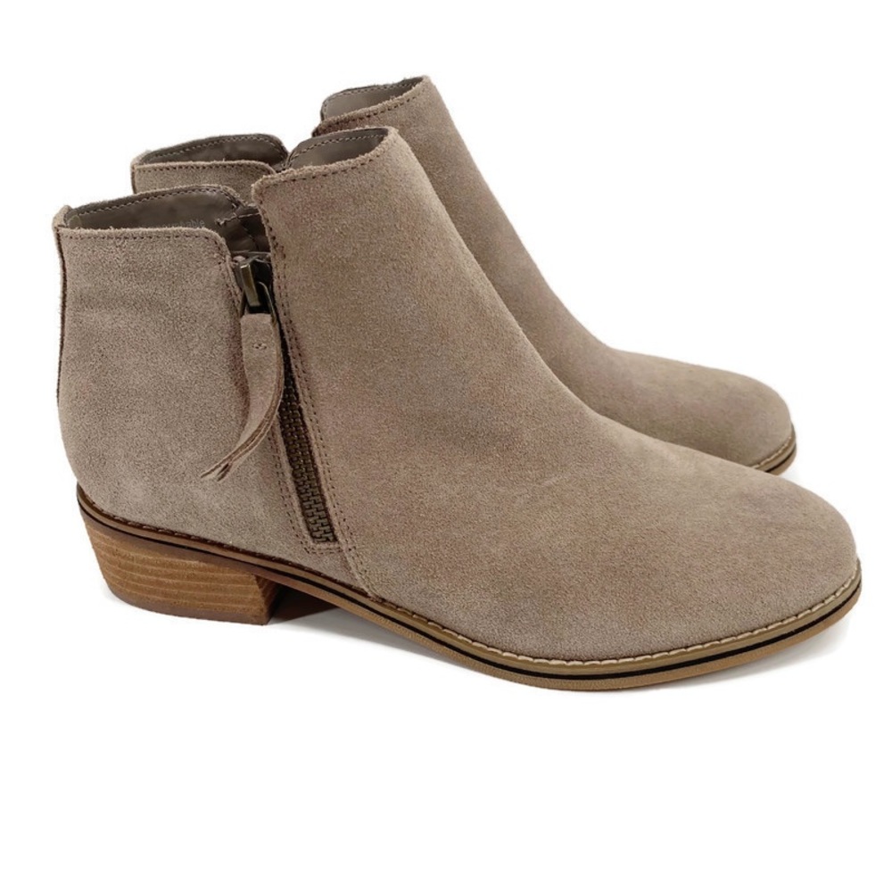 Blondo Linda Suede Waterproof Booties (Size 8)